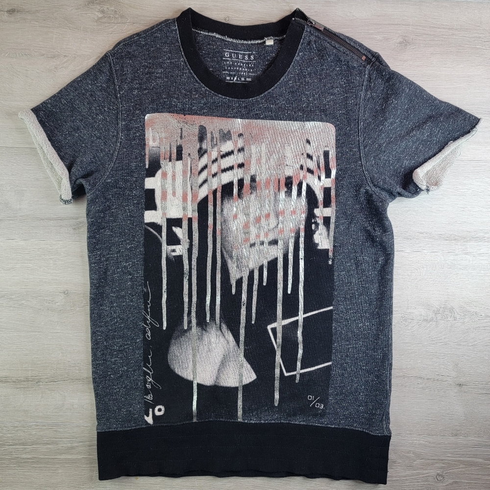 Guess Medium Graphic Sweatshirt Gray Shoulder Zip Short Sleeve [93]